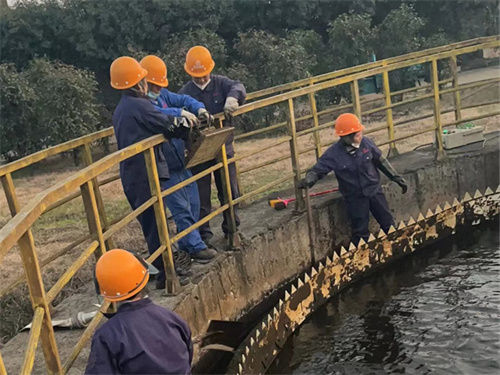 齊心協力    團結協作——國昌樟樹項目部設備搶修記